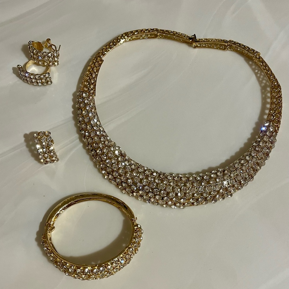 Lot x 4 Gold tone with rhinestone necklace ring earring bracelet set
